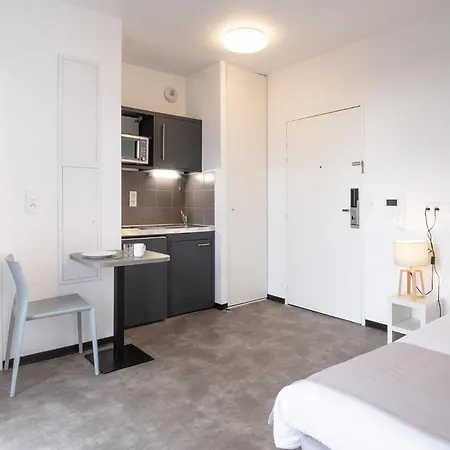 Student Factory Armagnac Apart Otel 3*